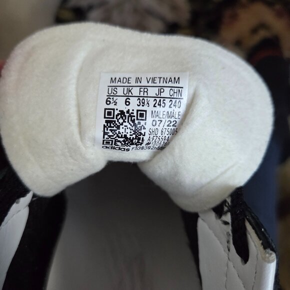 Adidas Gazelle Women's (like new) - Picture 7 of 7